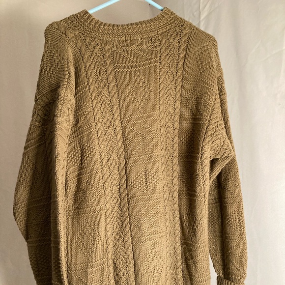 Hand knit sweater large weathervane - Picture 15 of 16